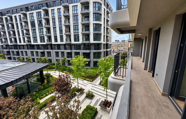 2 bedroom apartment in a GYO project courtyard, Sefaköy, Istanbul