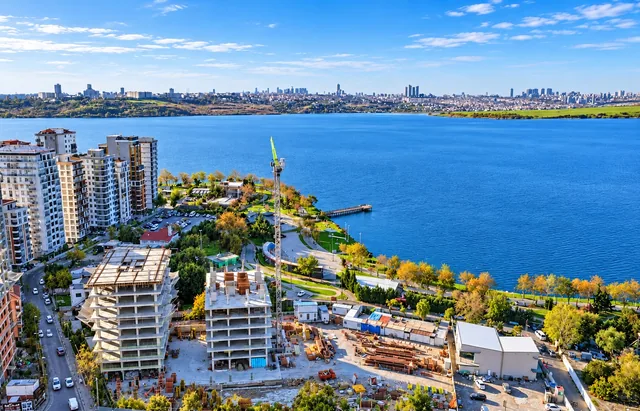 2-bedroom waterfront apartment development in Küçükçekmece, Istanbul