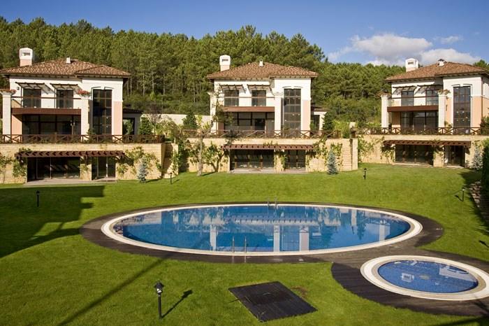 Luxury Villa For Sale in istanbul bosphorus 26 Agaoglu Cekmekoy Villas For Sale
