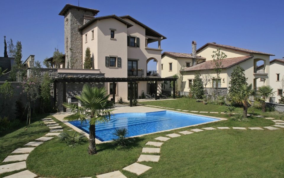 Cheap Villa For Sale in Istanbul 3