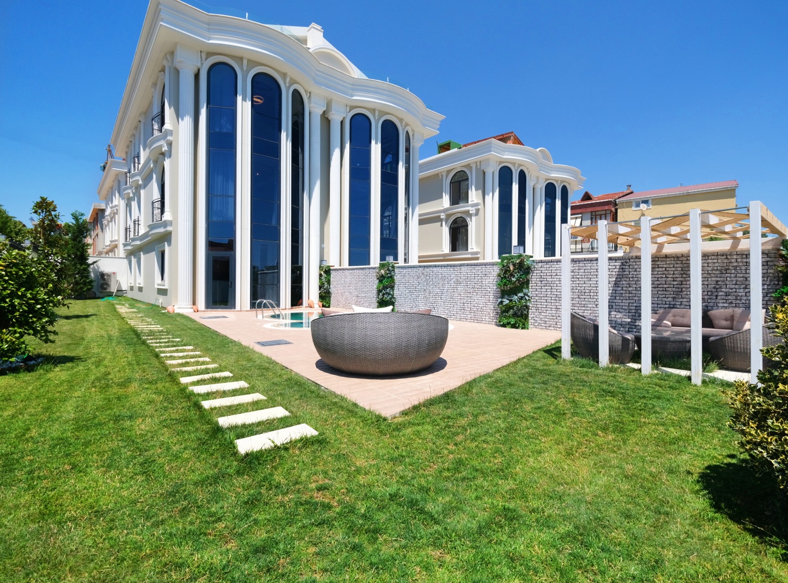 Villa For Sale In Istanbul Sea View 3