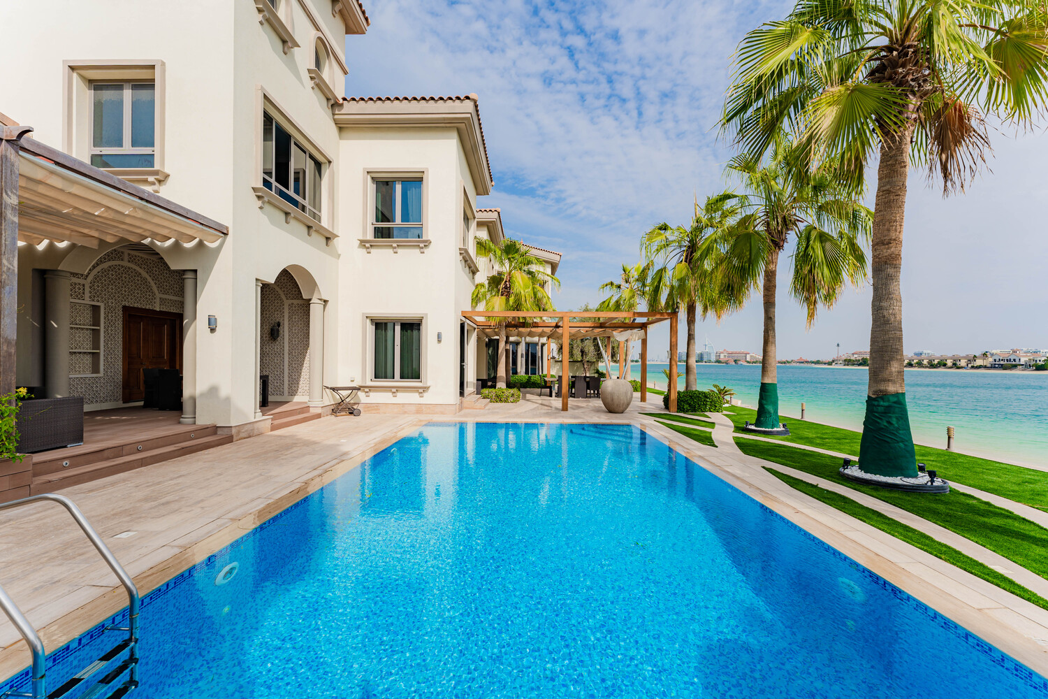 Real Estate Investment in Dubai 16 Luxury Villa for Sale in Dubai 33 1