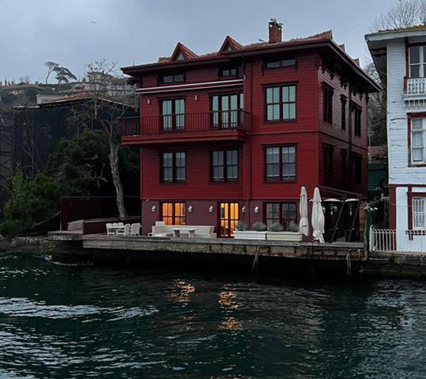 Properties - Grid 2 60 Penthouse For Sale in Istanbul Bosphorus and Sea View Apartment 020