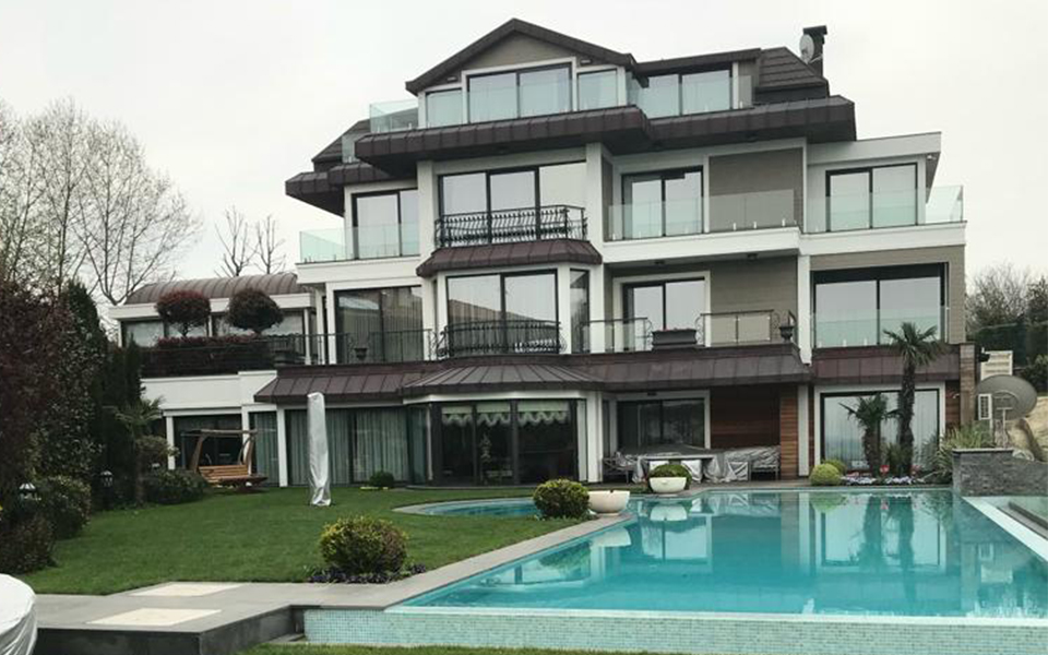 Sea View Villa For Sale in Istanbul – Bosphorus Villa Acarkent