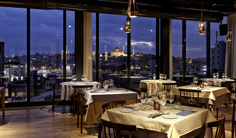 Neolokal Karakoy