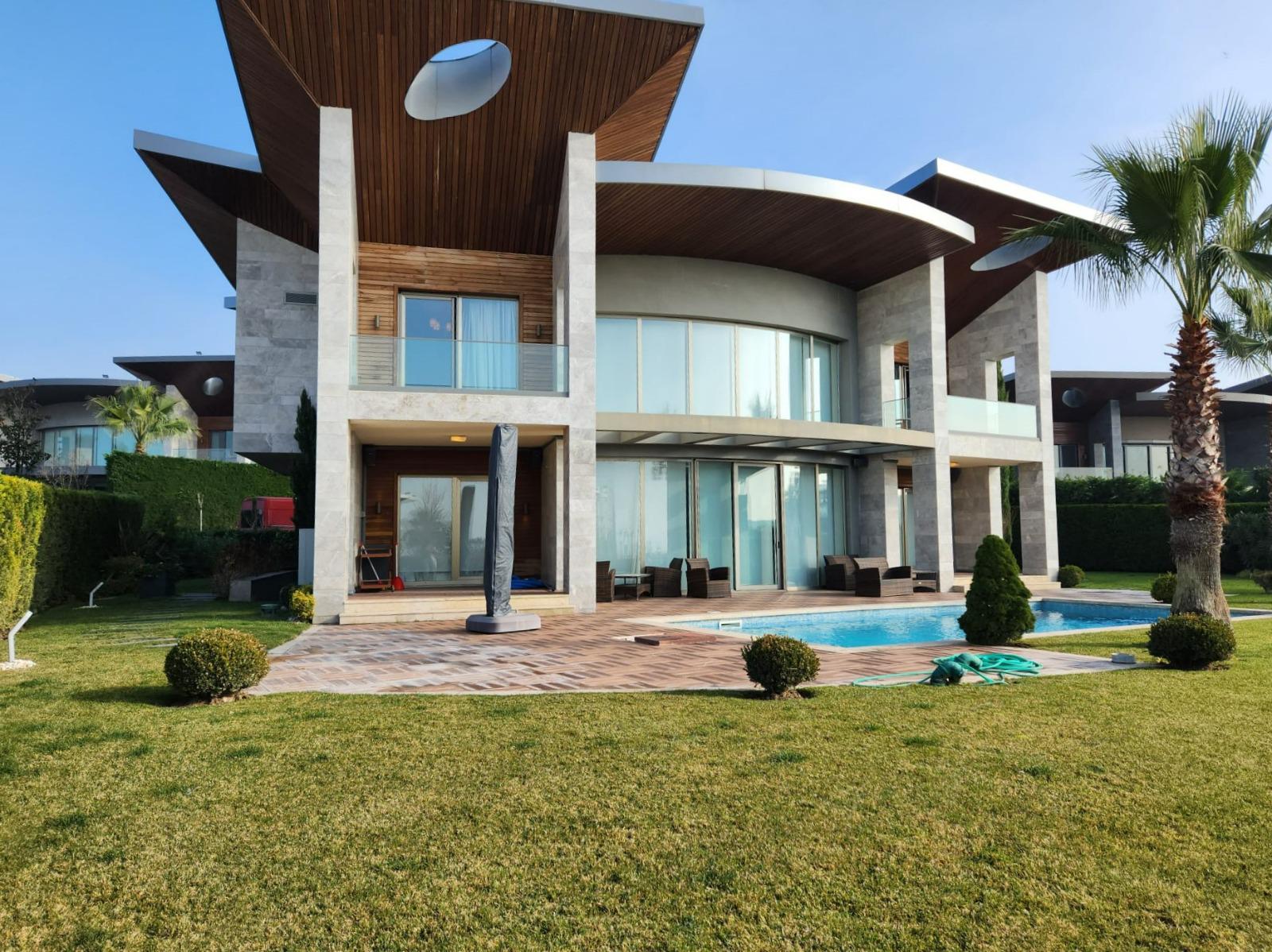 Istanbul Villa For Sale in Turkey (12)