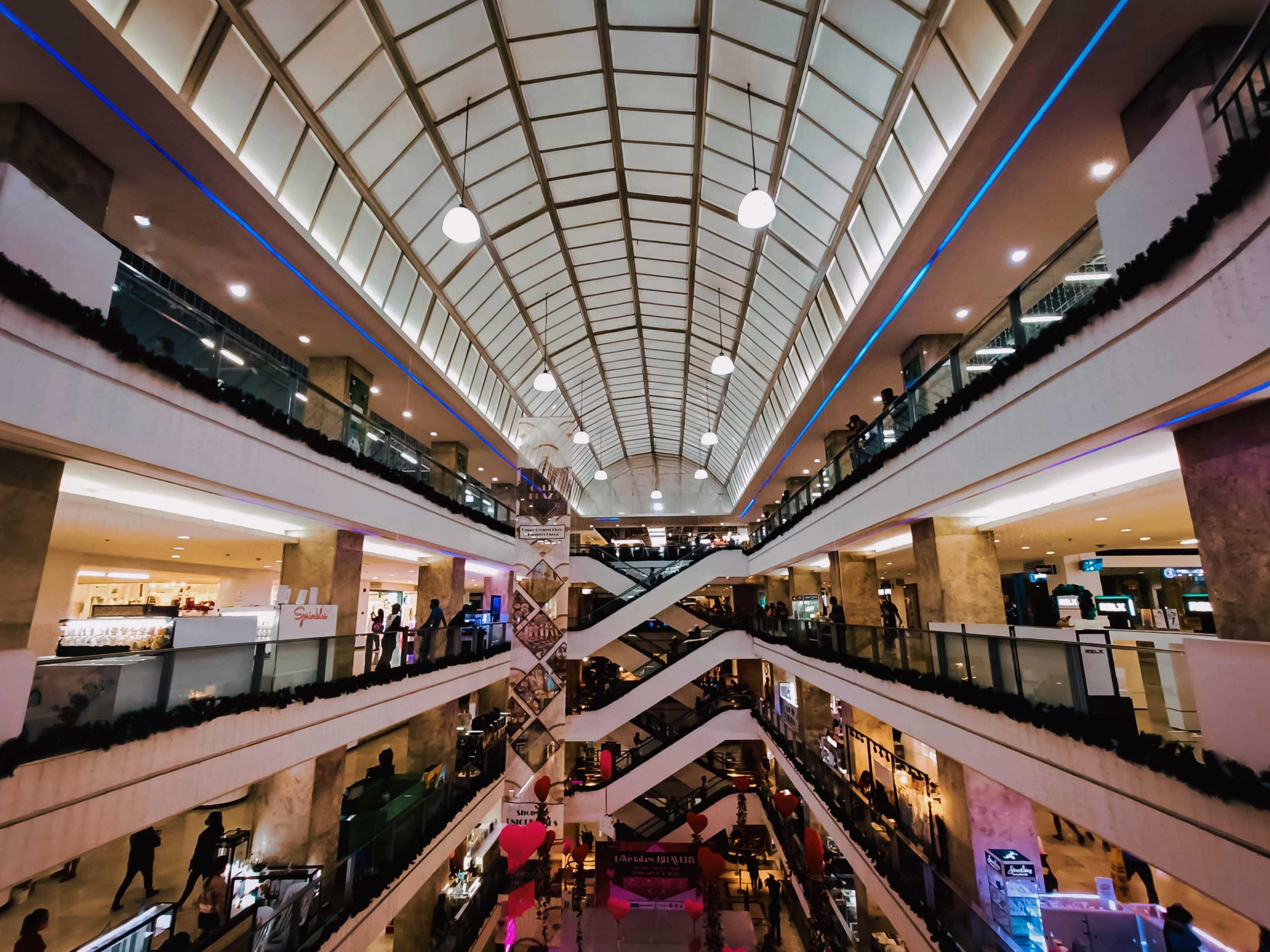 Shopping Mall For Sale in Istanbul 13 shoppin mall 2 scaled