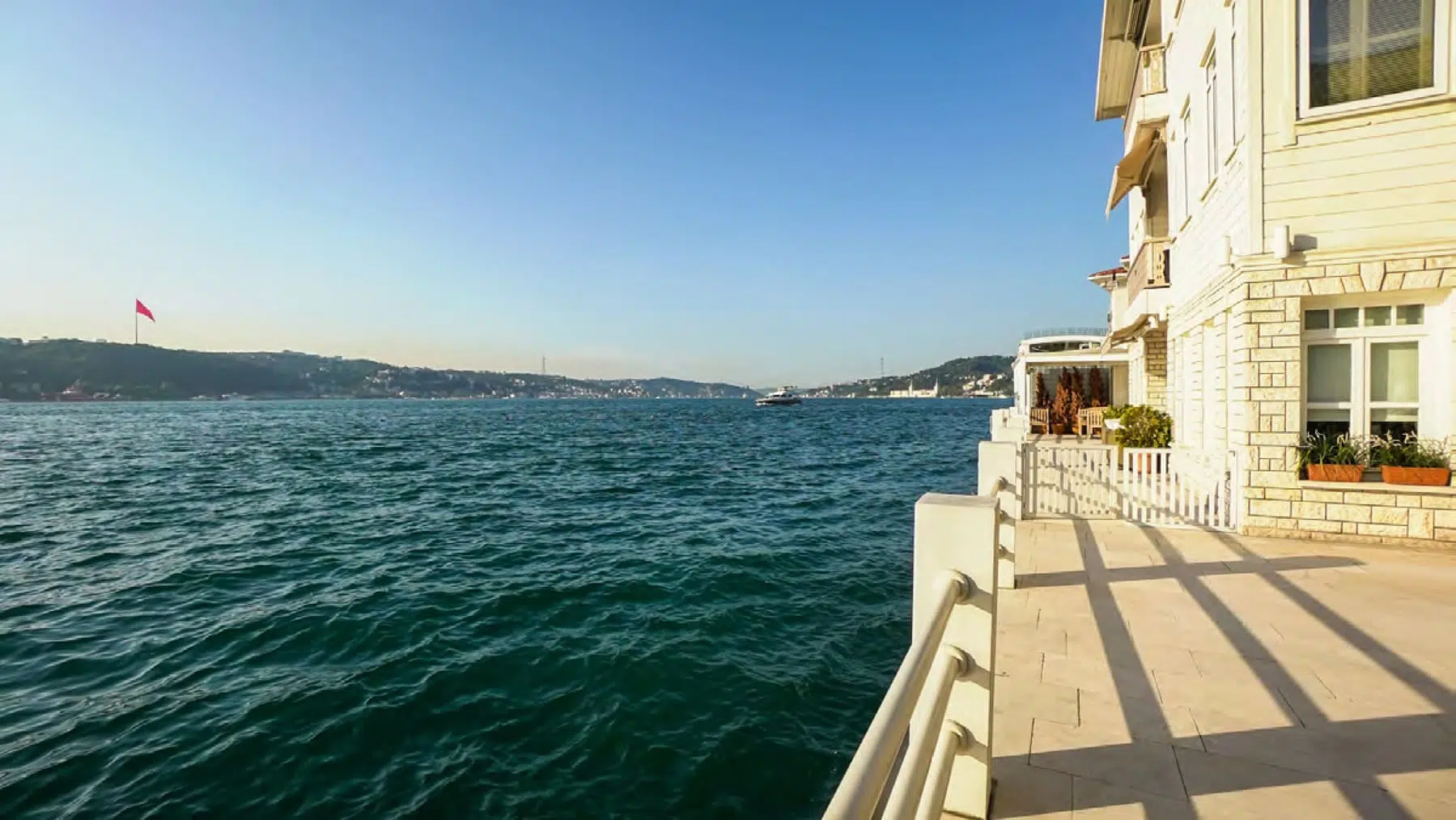 Istanbul Bosphorus Mansions History 30 Sea Front Villa in Istanbul For Sale (12)