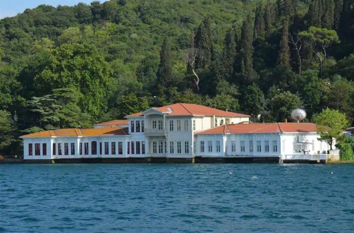 Istanbul Bosphorus Mansions History 20 kibrisli mehmet pasha mansion