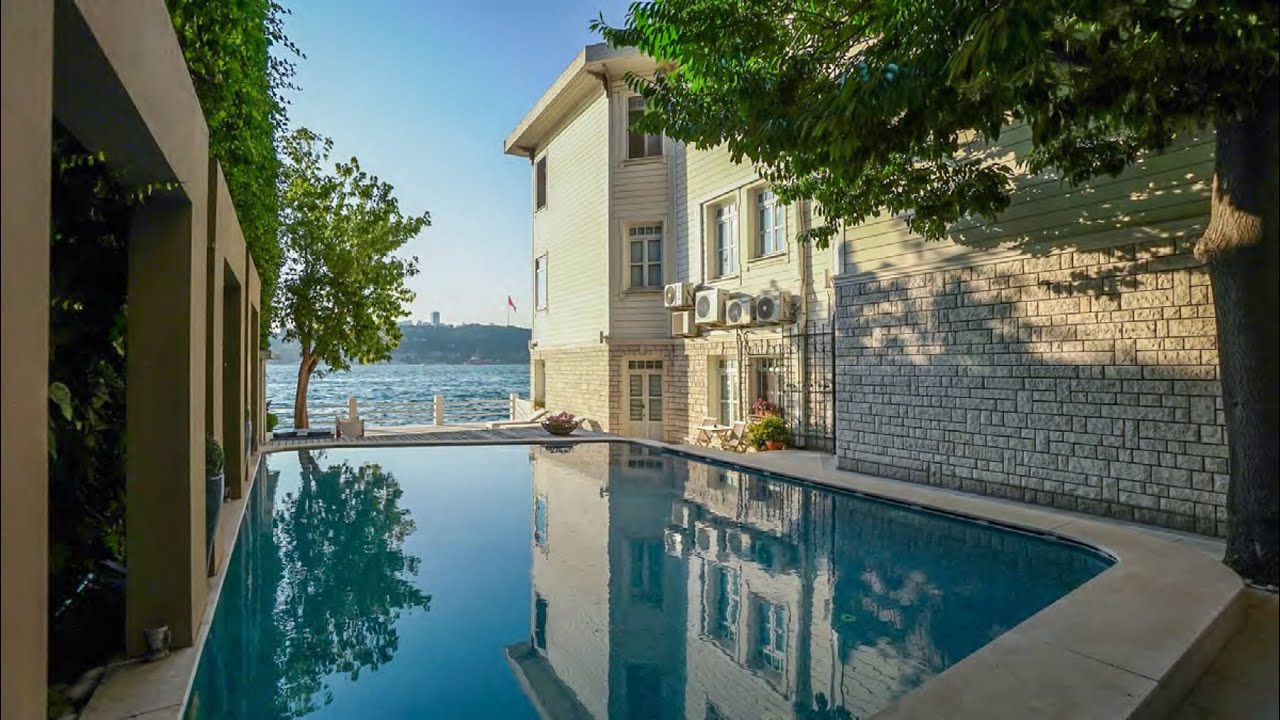 sea front villa in istanbul for 1 1