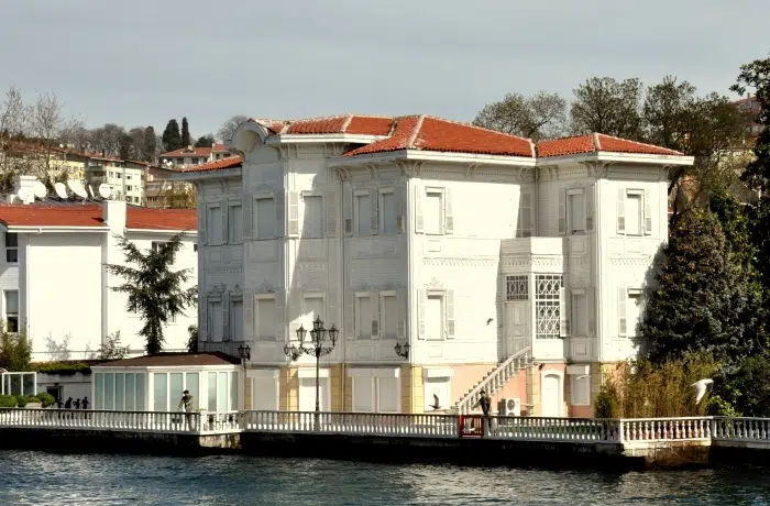 Istanbul Bosphorus Mansions History 18 yagci vefik pasa yalisi
