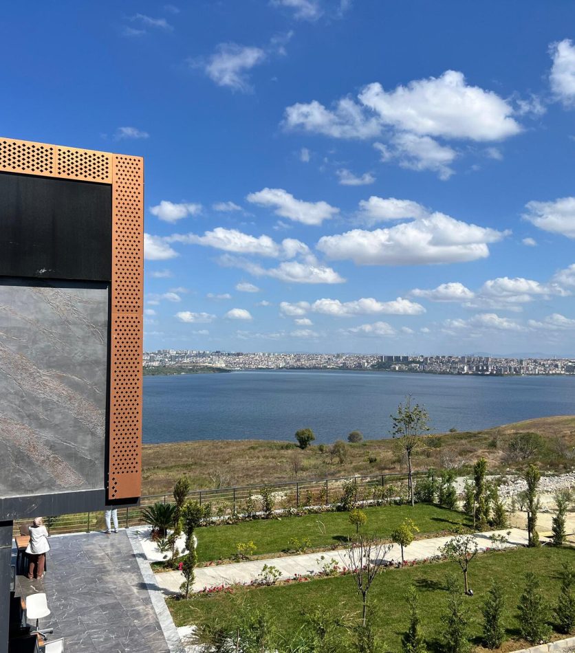 Empire Istanbul Avcilar Apartments