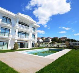 Buyukcekmece Private Villa For Sale in Istanbul 15 1