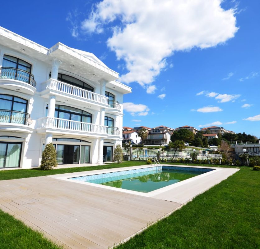 Buyukcekmece Private Villa For Sale in Istanbul 15 1