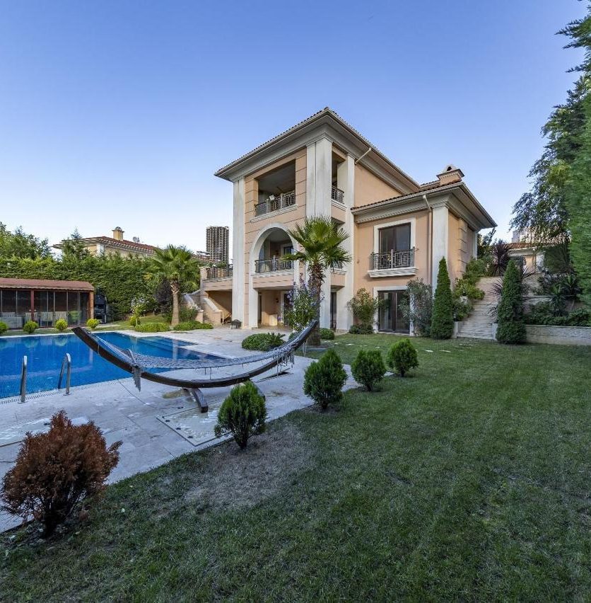 Pelican Hill Villa For Sale in Istanbul 14