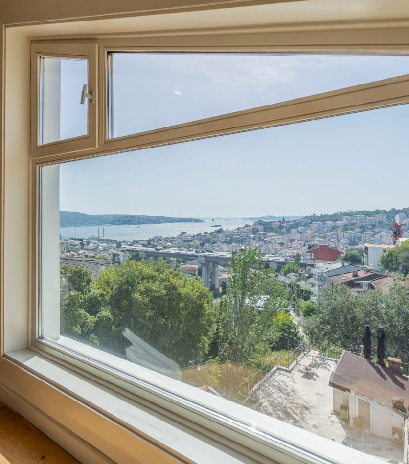 Historical Mansion with Bosphorus View For Sale 4