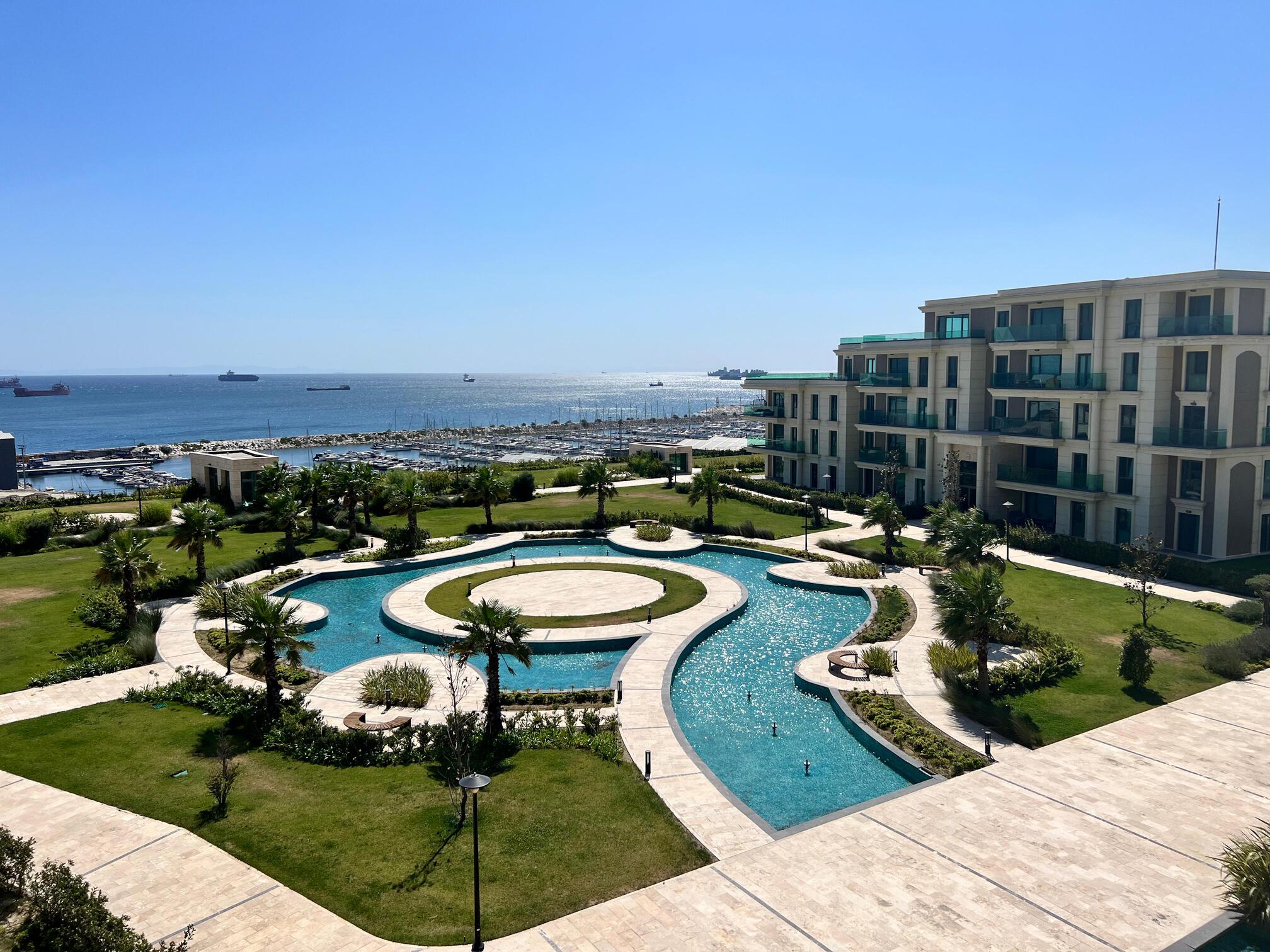 Top 10 Real Estate Projects to Invest in Istanbul - 2025/2026 10 Deniz Istanbul West Marina
