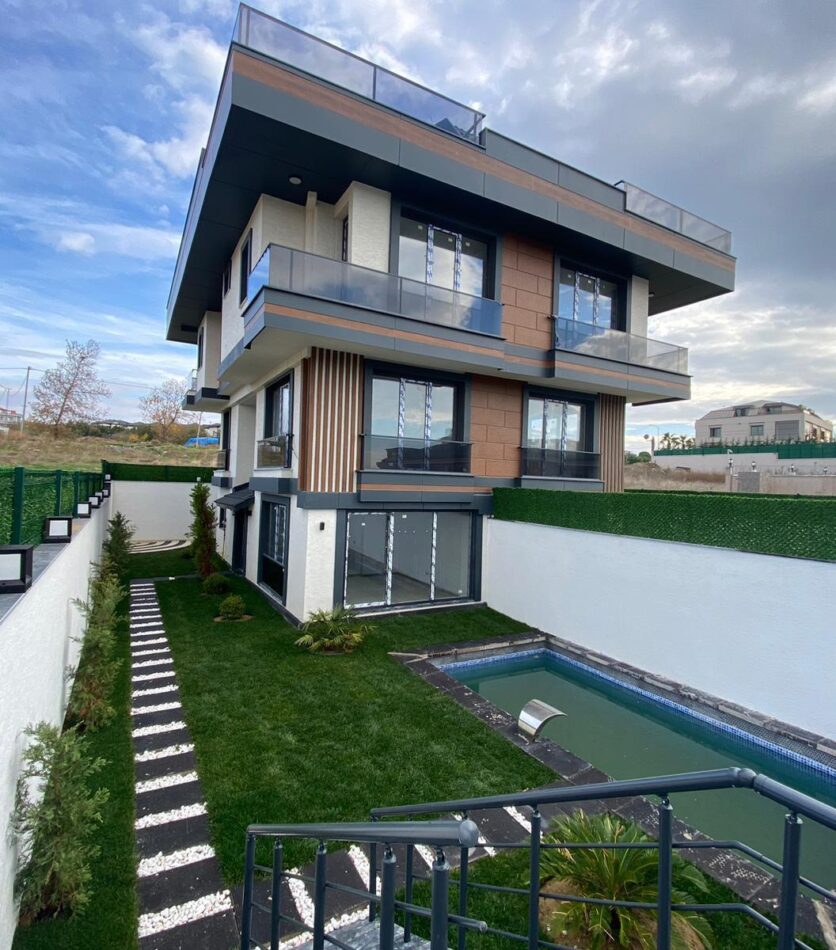 New built villa for sale in Beylikduzu Istanbul 21