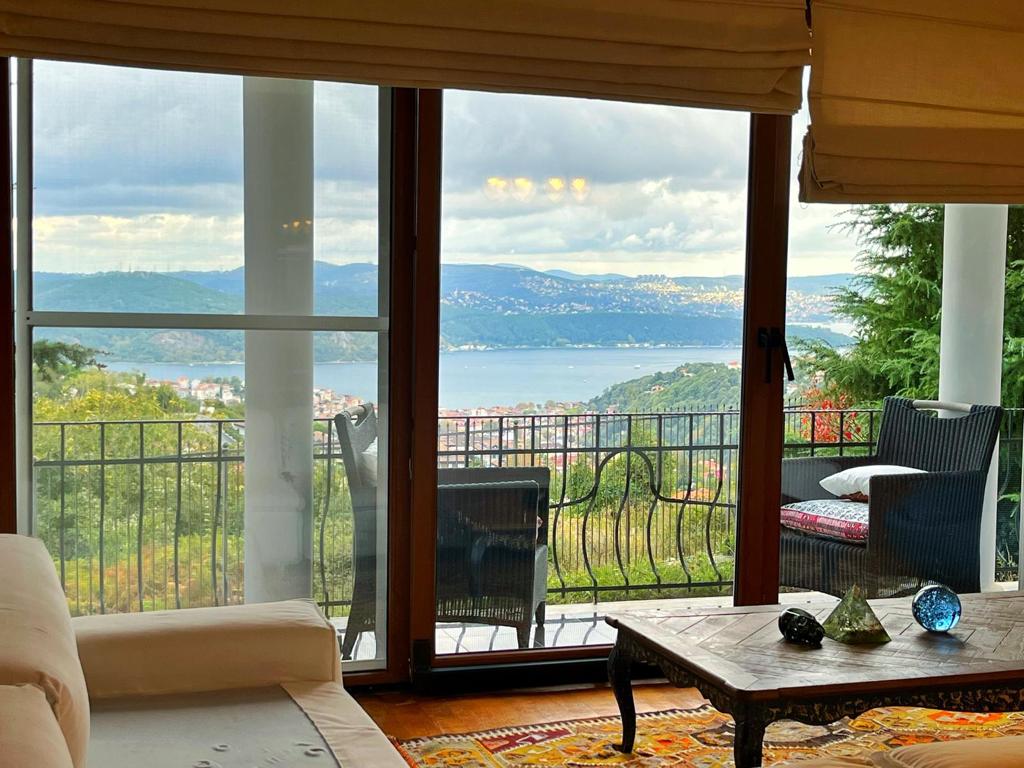 Best Places to Live in Istanbul for Expats 2 sariyer