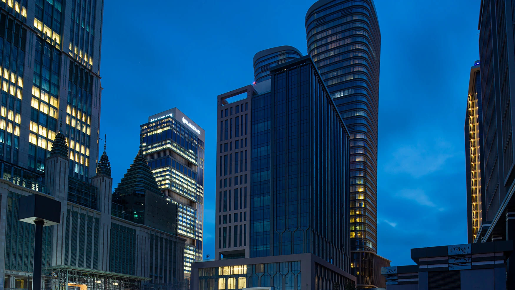 Istanbul Finance Center Property Guide 2